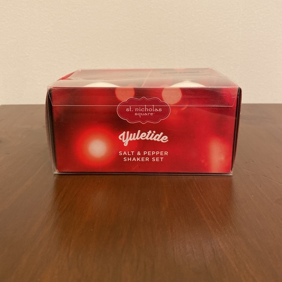 Snowman Hand Painted Salt & Pepper Shaker Set - Picture 6 of 7